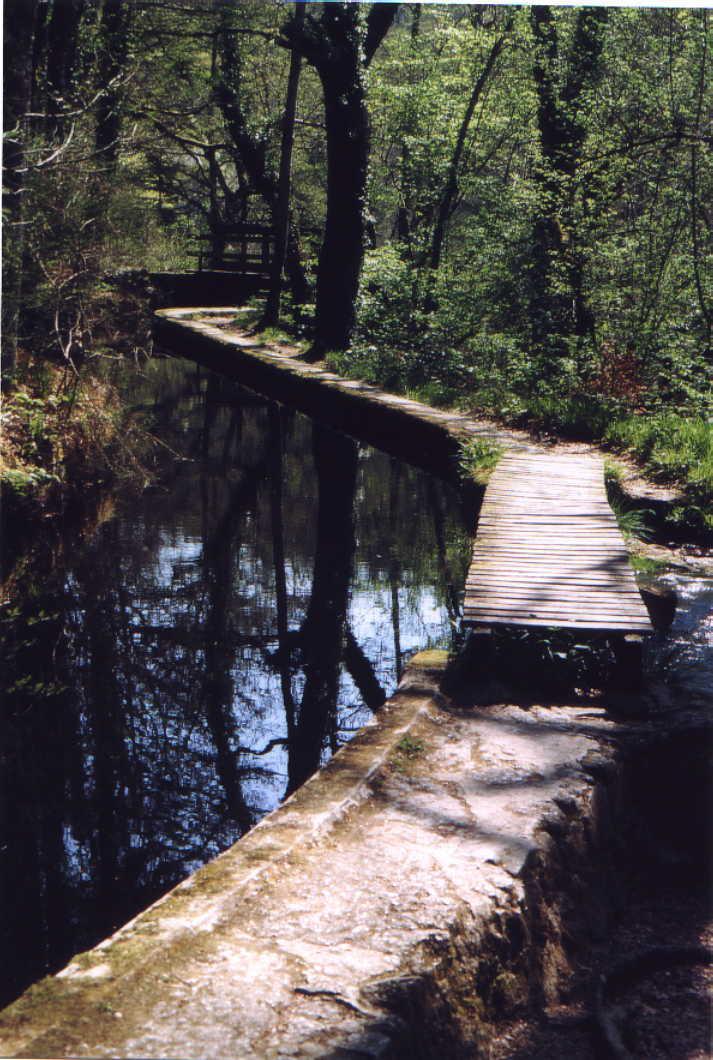 Le canal d’amenée d’eau